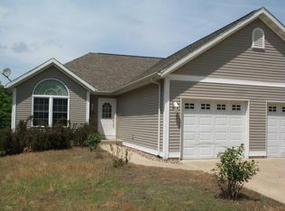 10588 Stadium Dr #1, Kalamazoo, MI 49009