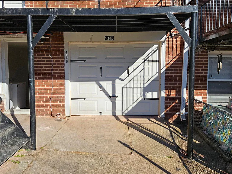4345 Sheldon Ave — Photo 19