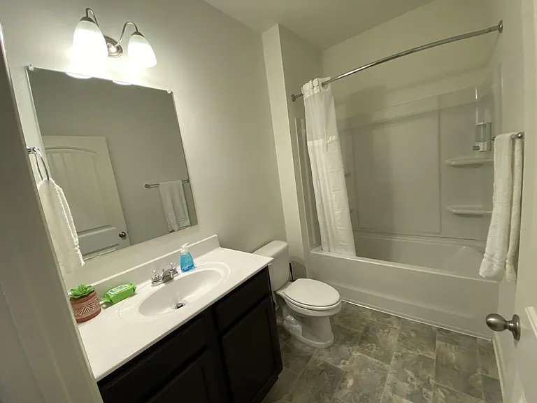 4022 Waterford Pkwy — Photo 22