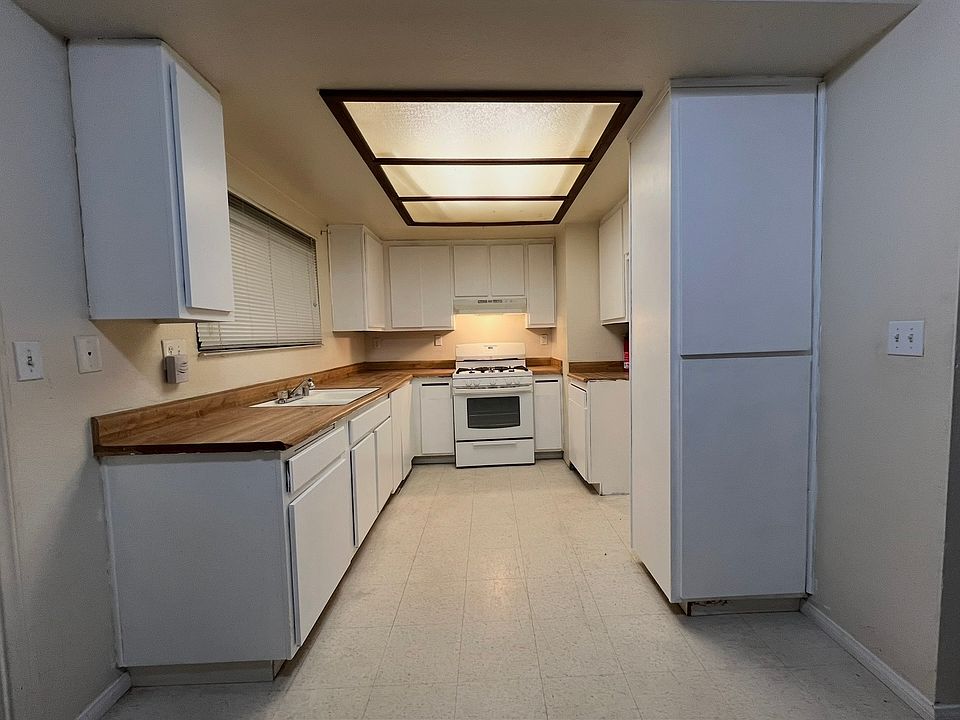 1st image of 15724 Sago Rd APT 4