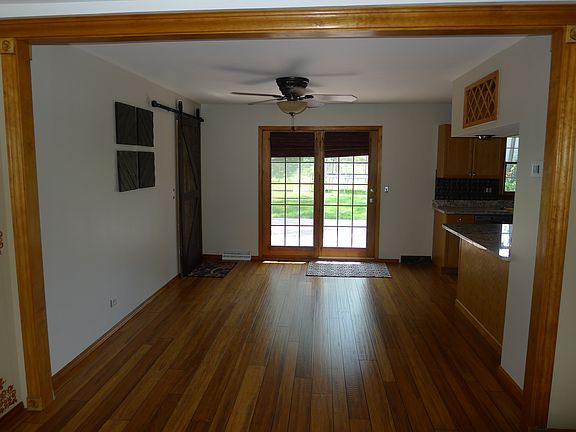 5th image of 15227 Highland Ave