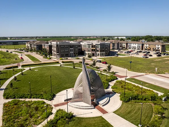 Element 30 Apartments