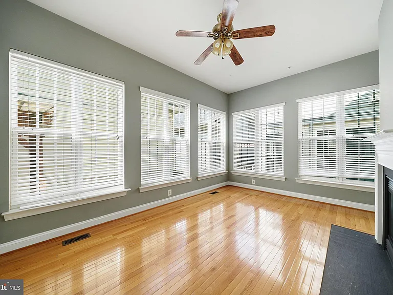 13131 Clarksburg Square Rd — Photo 18