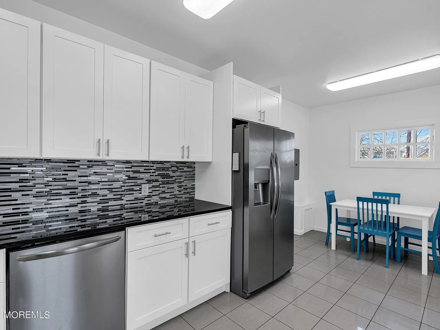 6 bed, 4.5 bath, 2828 sqft, $3,300 — Photo 3