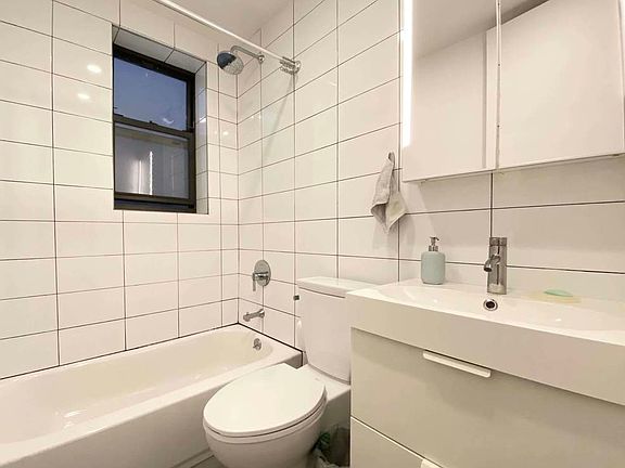 4th image of 29 Brooklyn Ave APT 3B