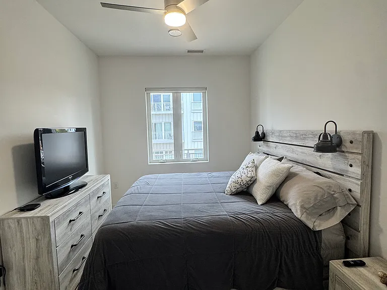 2530 Lawrence St #206 — Photo 11