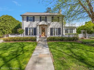 1259 Dorchester Rd, Birmingham, MI 48009