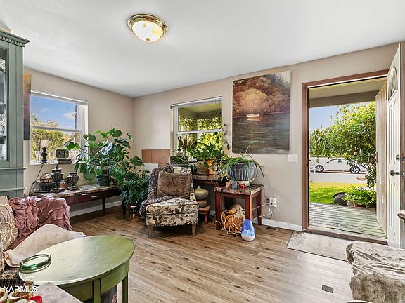 5th image of 1106 Buwalda Ln