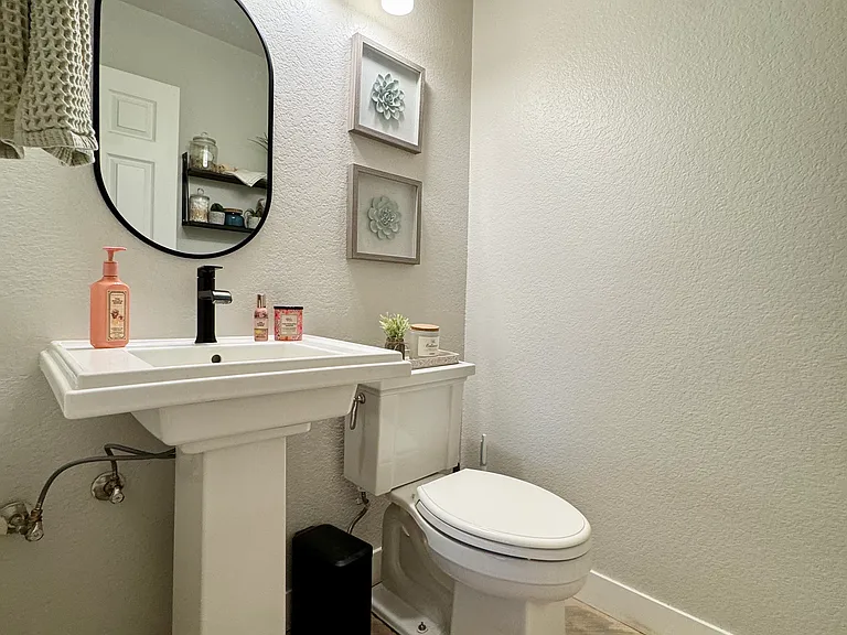 2243 Wisteria Ave — Photo 10