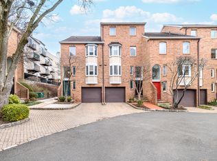 134 Forest St #134, Stamford, CT 06901