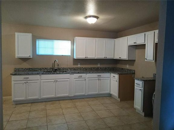 5th image of 2149 Stovall Dr