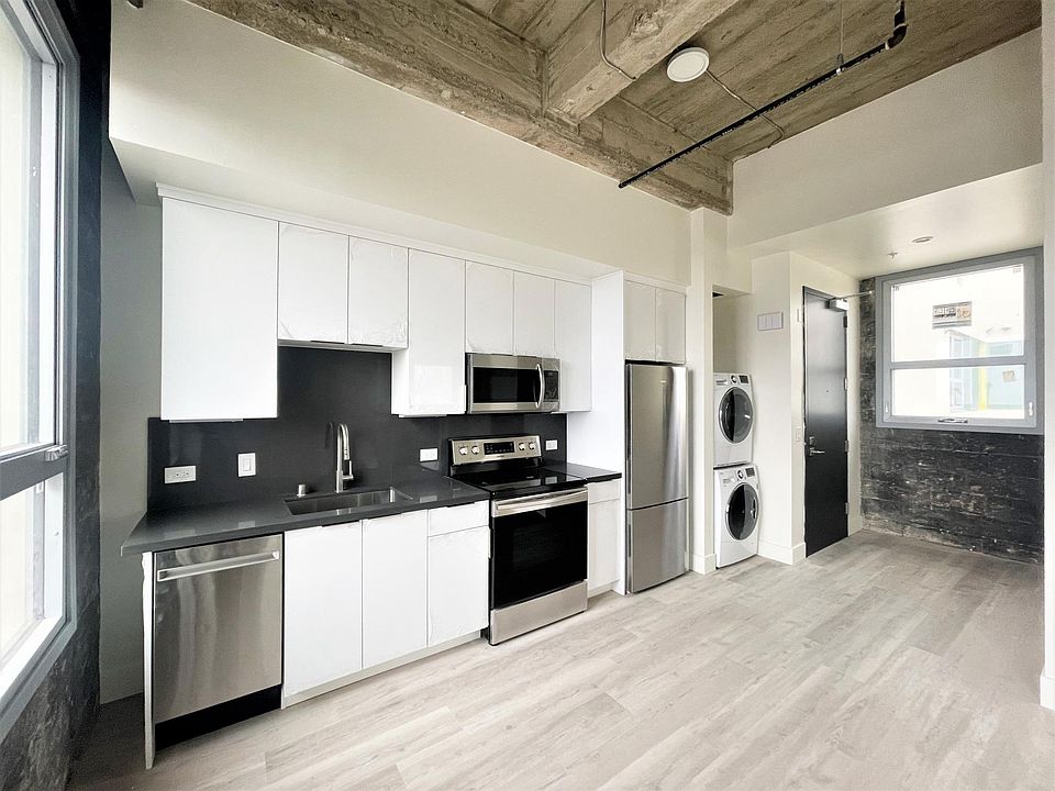 1st image of 2003 4th Ave #320