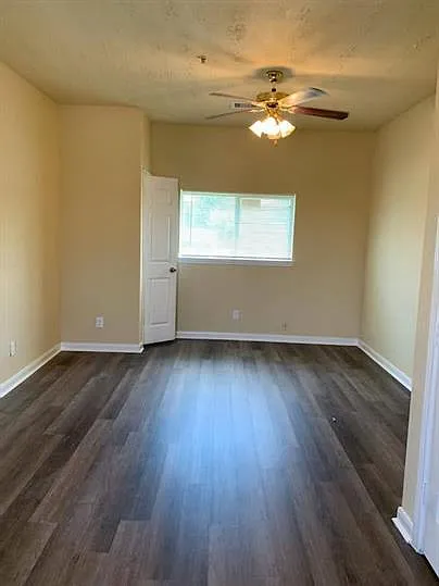 4720 Yellowstone Blvd — Photo 3