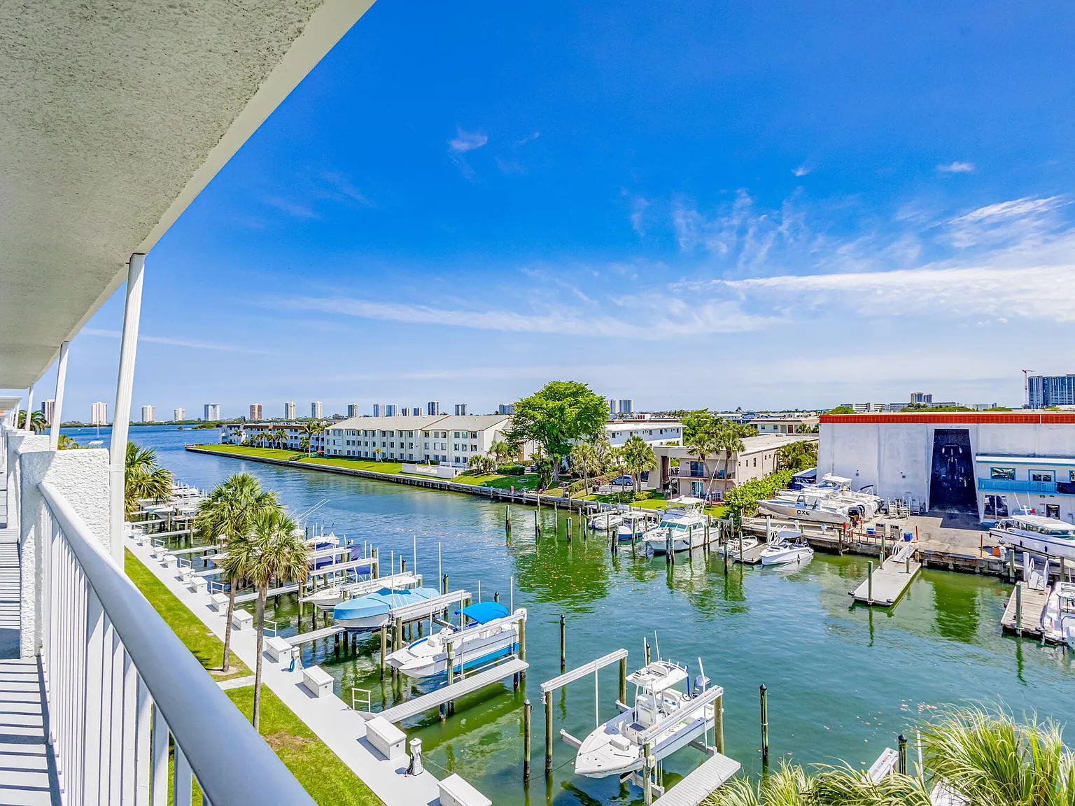 1 bed, 1.0 bath, 720 sqft, $1,850 — Photo 4