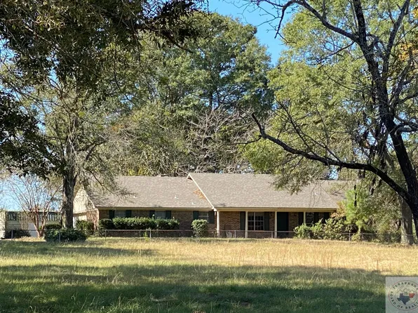 2423 County Road 4257, De Kalb, TX 75559