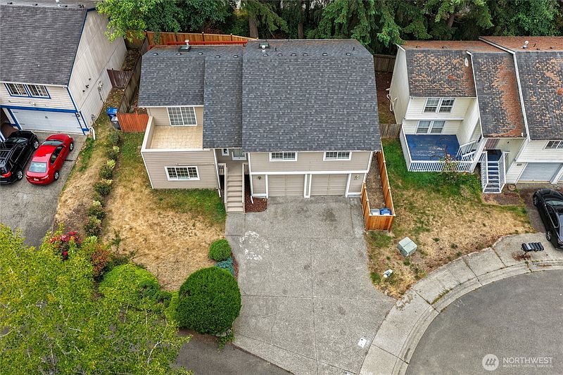 3rd image of 919 SW 319th Place