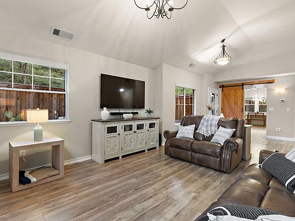 5th image of 70 Marina Ridge Court