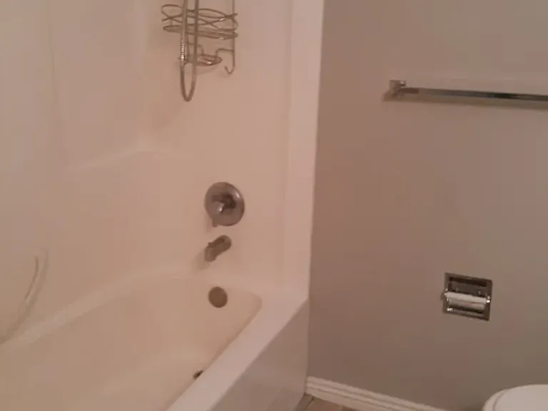215 W Center St #11 — Photo 10