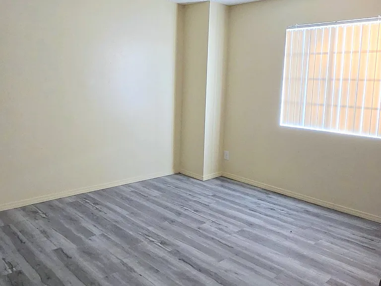 15449 Nordhoff St #14 — Photo 7