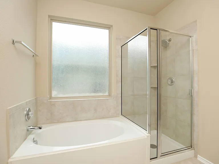 3606 Carolina Canyon Ct — Photo 13