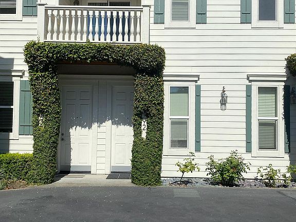 4th image of 192 W Macarthur St