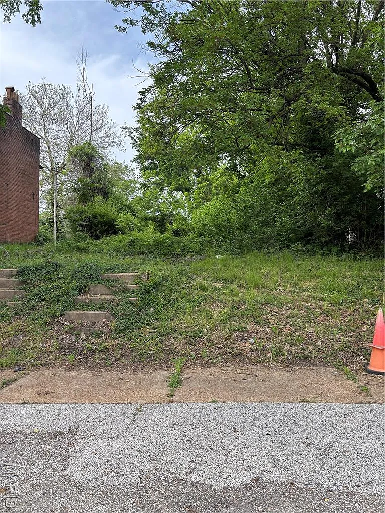 6311 Page Ave photo 1