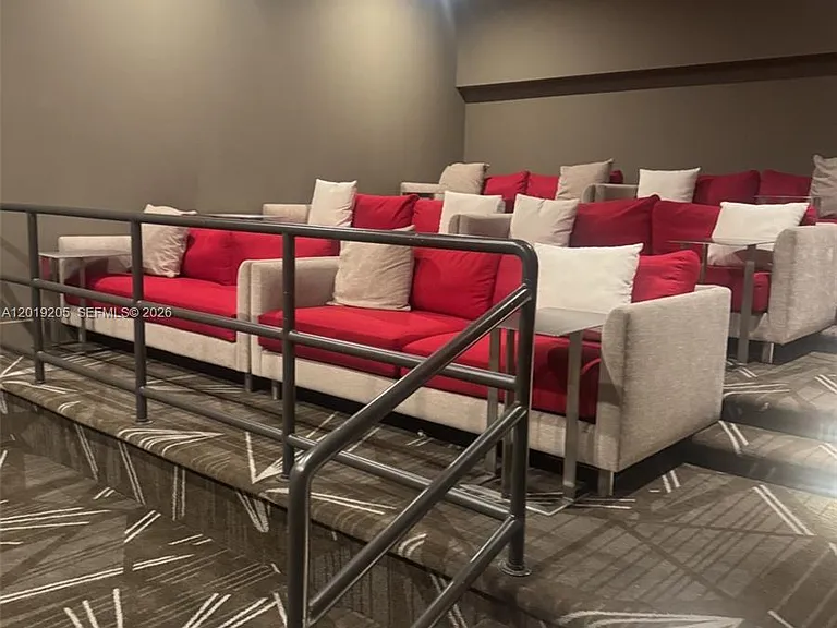 5701 Collins Ave #511 — Photo 31