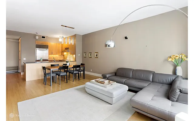 Rented by Douglas Elliman | media 33