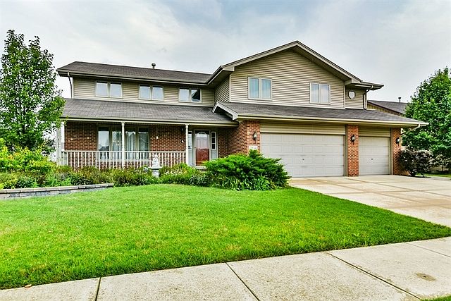 1st image of 7834 Brookside Glen Dr