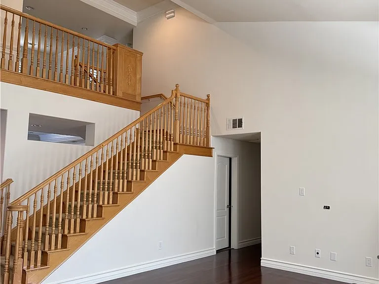 10026 Green St — Photo 5