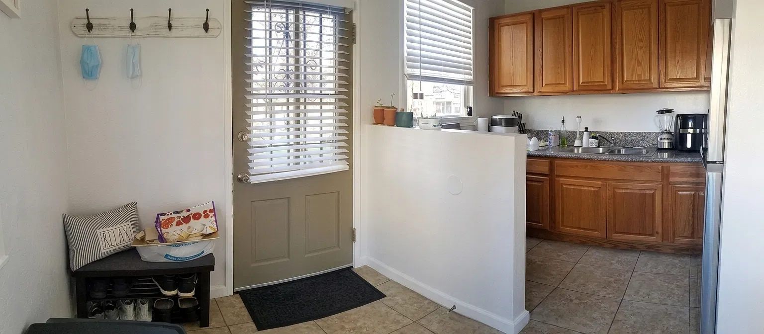 2 bed, 900 sqft, $2,299 — Photo 4