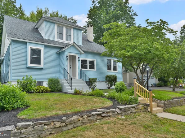 586 Carter Ave, West Deptford, NJ 08096