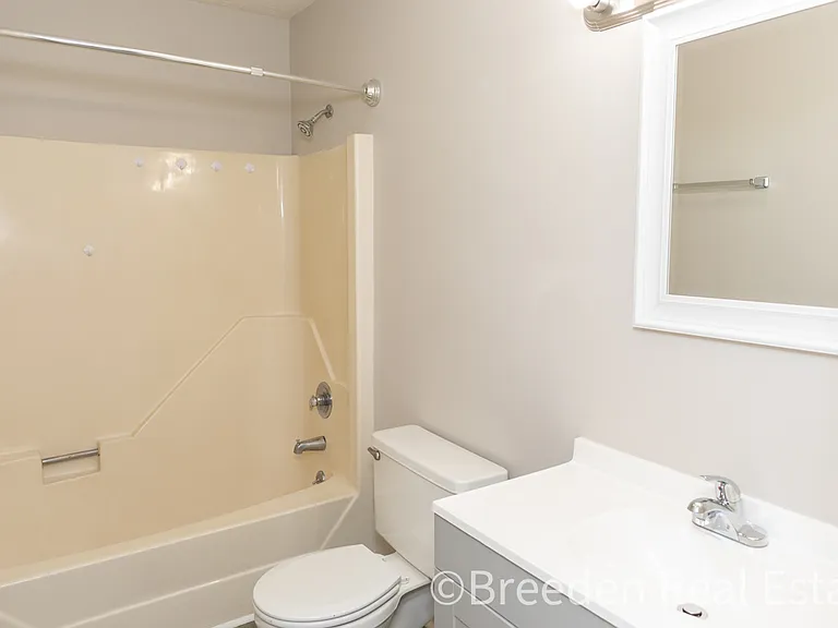 201 Patton St — Photo 11