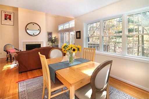 4th image of 23 Knollwood Ct
