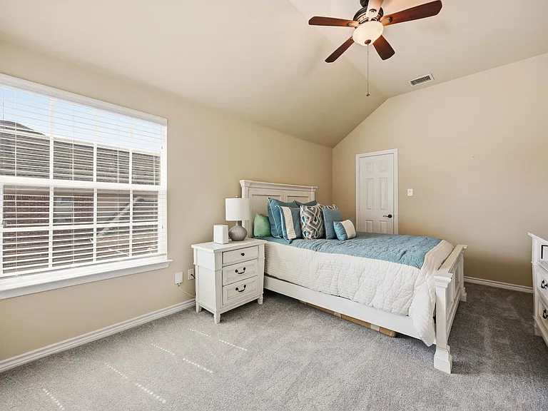 2251 Cold Water Dr — Photo 33