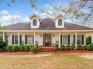 16 Stonebridge Ct, Mobile, AL 36608