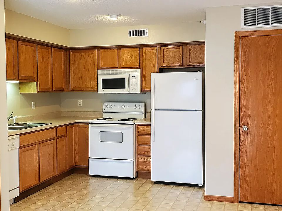2nd image of 3131 Samuel Ct SW Unit 8