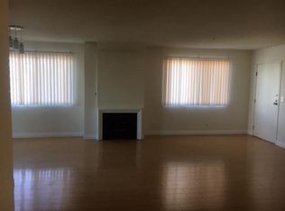 7158 Hawthorn Ave APT 301, Los Angeles, CA 90046