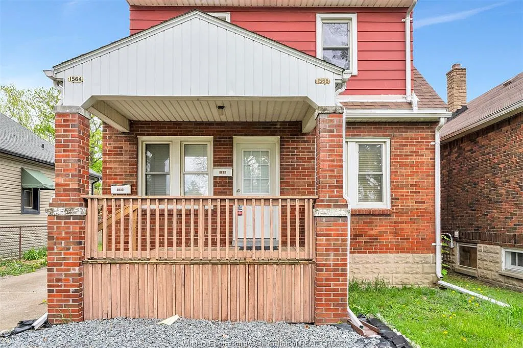 2 bed, $1,300 — Photo 4
