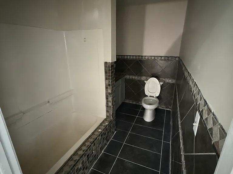 67 Loring St #67 — Photo 3