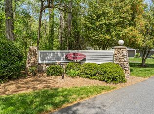 1007 21st Ave NE, Hickory, NC 28601