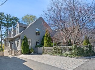 107 Banks Rd, Swampscott, MA 01907