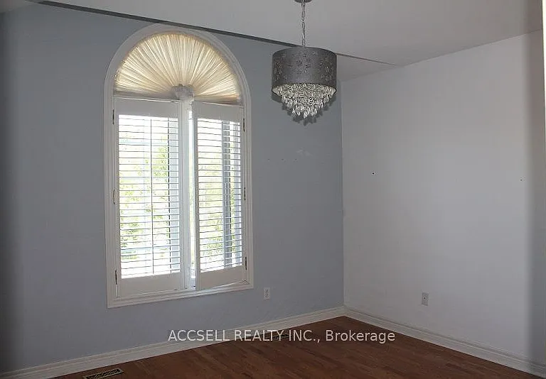 62 Moraine Walk — Photo 13