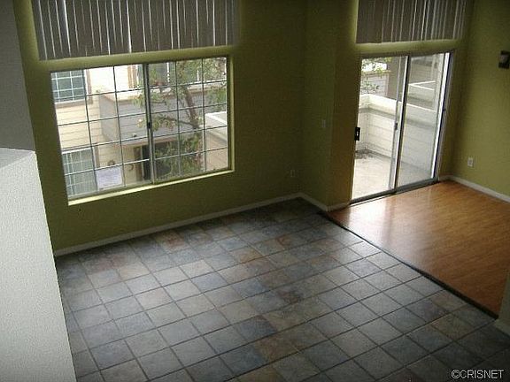 3rd image of 11150 Glenoaks Blvd Unit 186