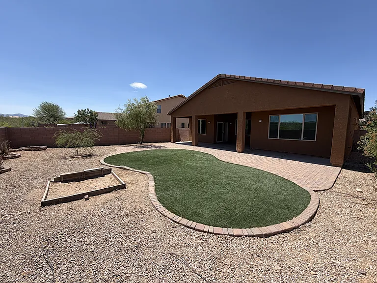 1145 E Madera Grove Ln — Photo 11