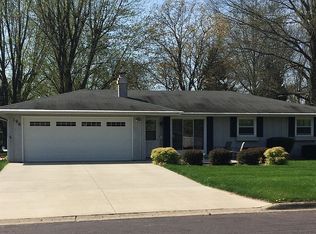 106 Duever St, East Peoria, IL 61611