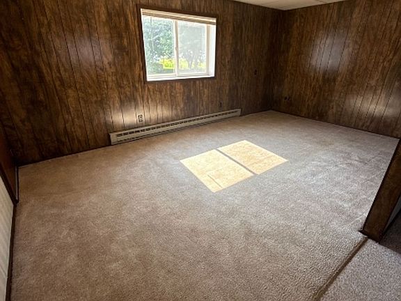 5th image of 204 Center Ave E #12
