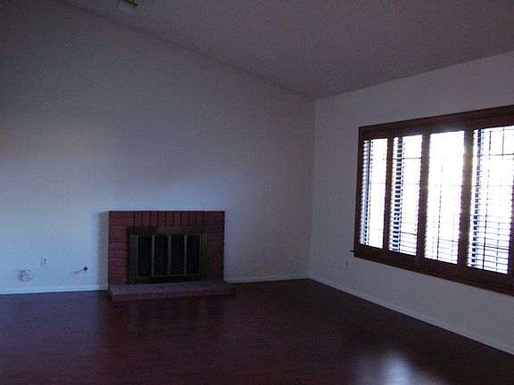 2nd image of 15389 Casa Grande St