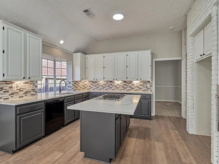 15419 Redbud Leaf Ln — Photo 9