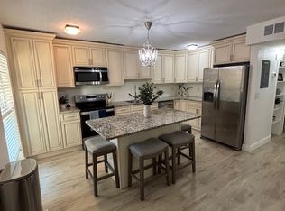 8911 Blind Pass Rd APT 215, Saint Pete Beach, FL 33706